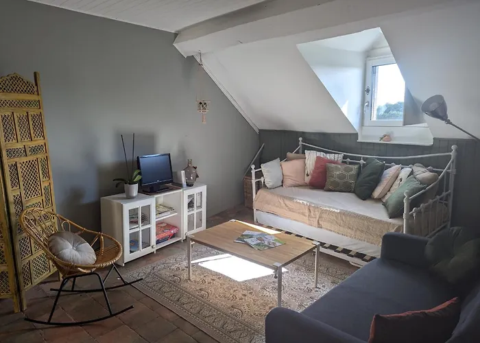 Appartement Des Hirondelles , Au Pied Du Chateau